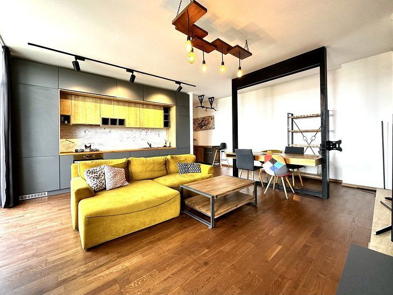 Apartament cu 2 camere, priveliște spre pădure, cochet si primitor, zona Lipovei - Poză 1