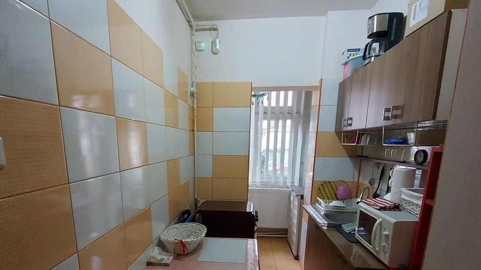 Stefan cel Mare, garsoniera cu centrala, boxa, bloc reabilitat, metrou - Poză 4