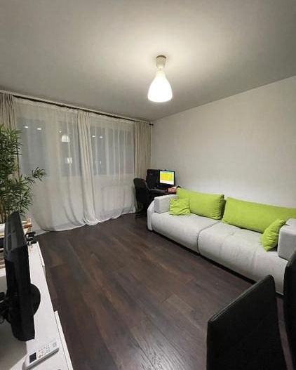 Apartament 2 camere decomandat, 5 min de metrou si de Parcul Tineretului - Poză 7