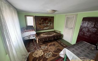 Casa de vanzare + teren, zona Curtesti, pret 55000 euro negociabil - Poză 6