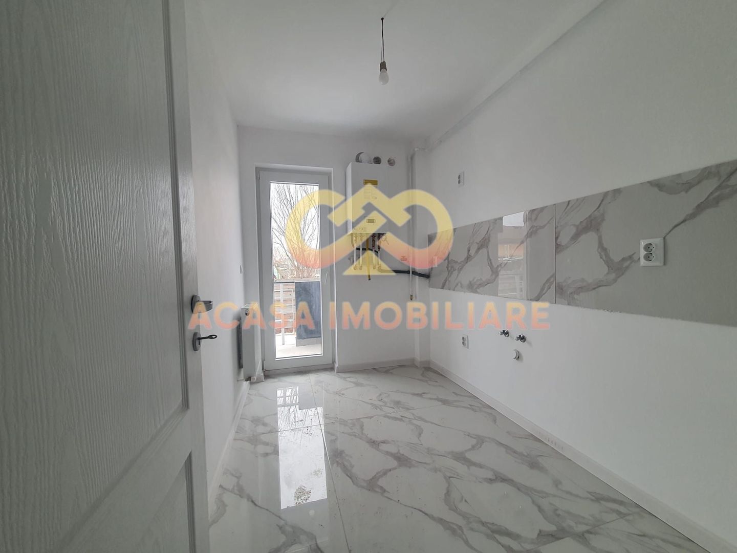 LUNCA CETATUII  FINALIZAT APARTAMENT 1 CAMERA 30MP - Poză 1