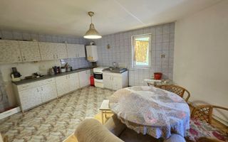 Casa individuala 3 camere, 323 mp teren,  Centru, zona Lipoveni - Poză 5