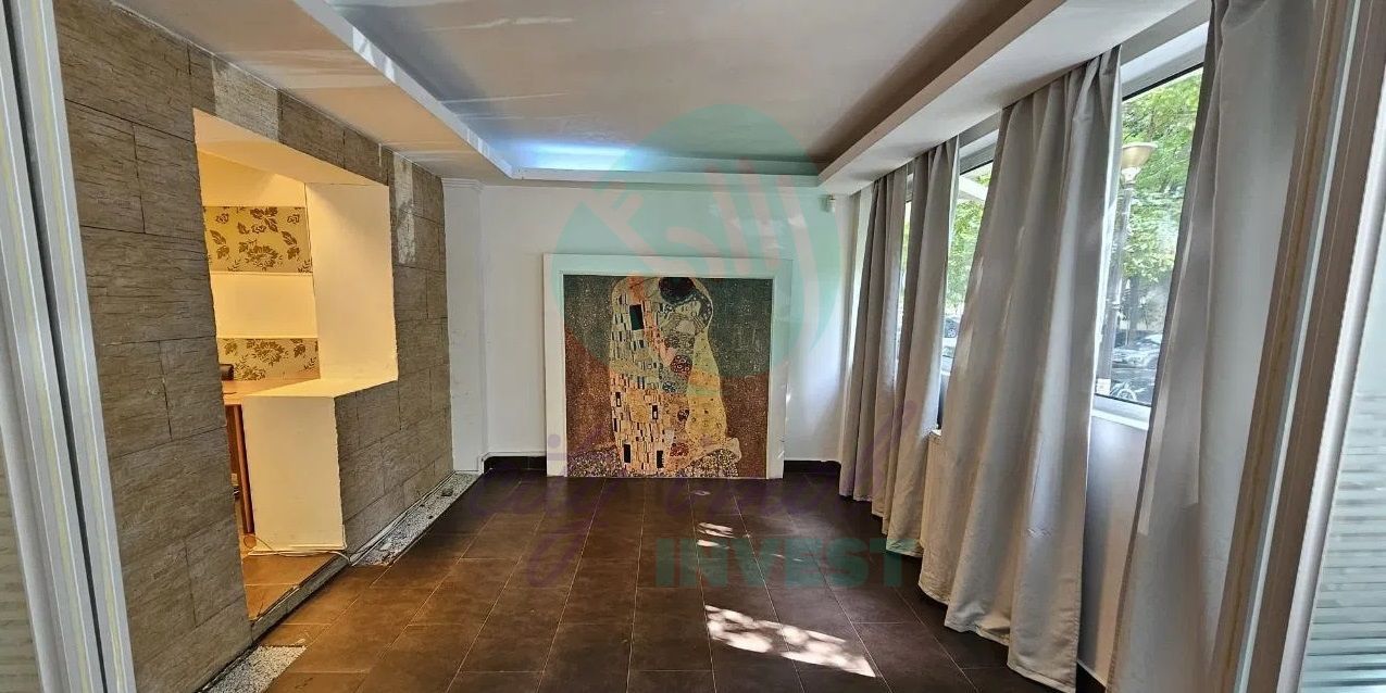 Parter cu acces separat - 137 mp utili - Poză 1