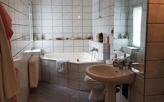 Casa ideala pentru transformare in pensiune - Poză 22