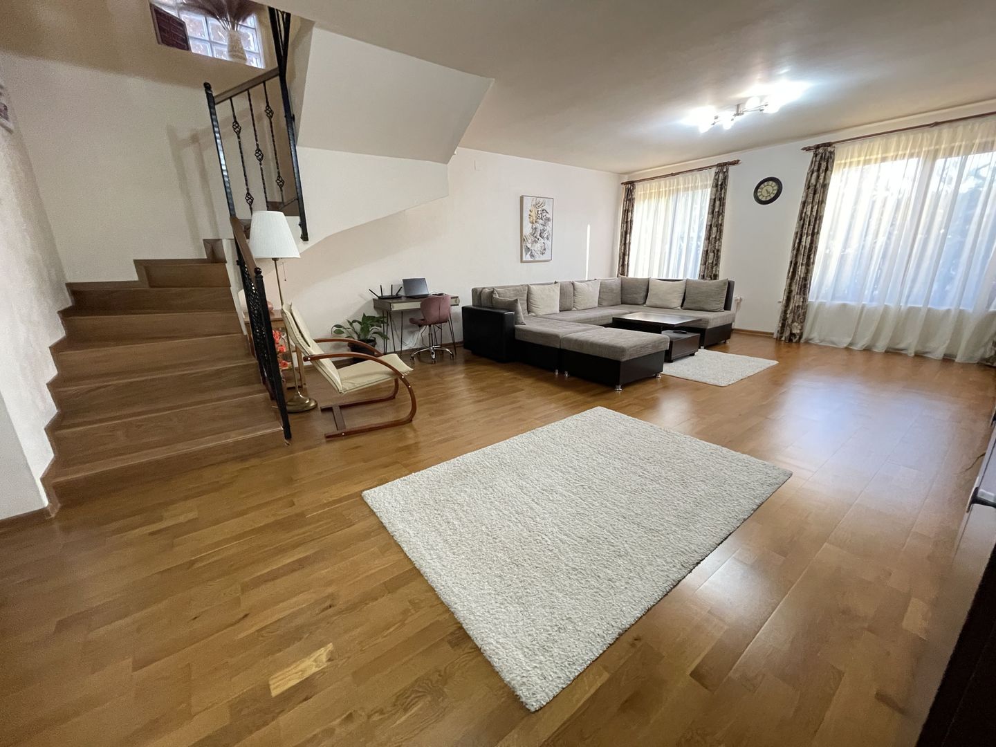 Casa moderna, frumos amenajata in zona Bogdanestilor - Poză 3