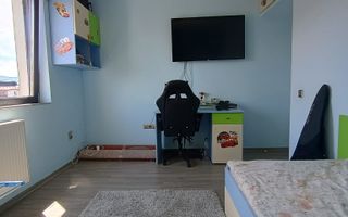 Apartament 3 camere | Etaj 1 | Decomandat | Baclon | Parcare - Poză 10