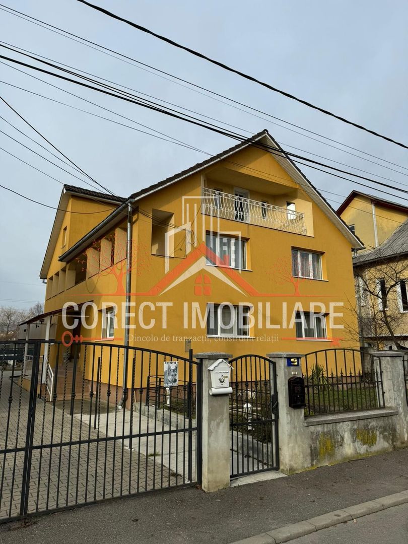 🏡 Casă spațioasă de vânzare - 210.000 € - Poză 1