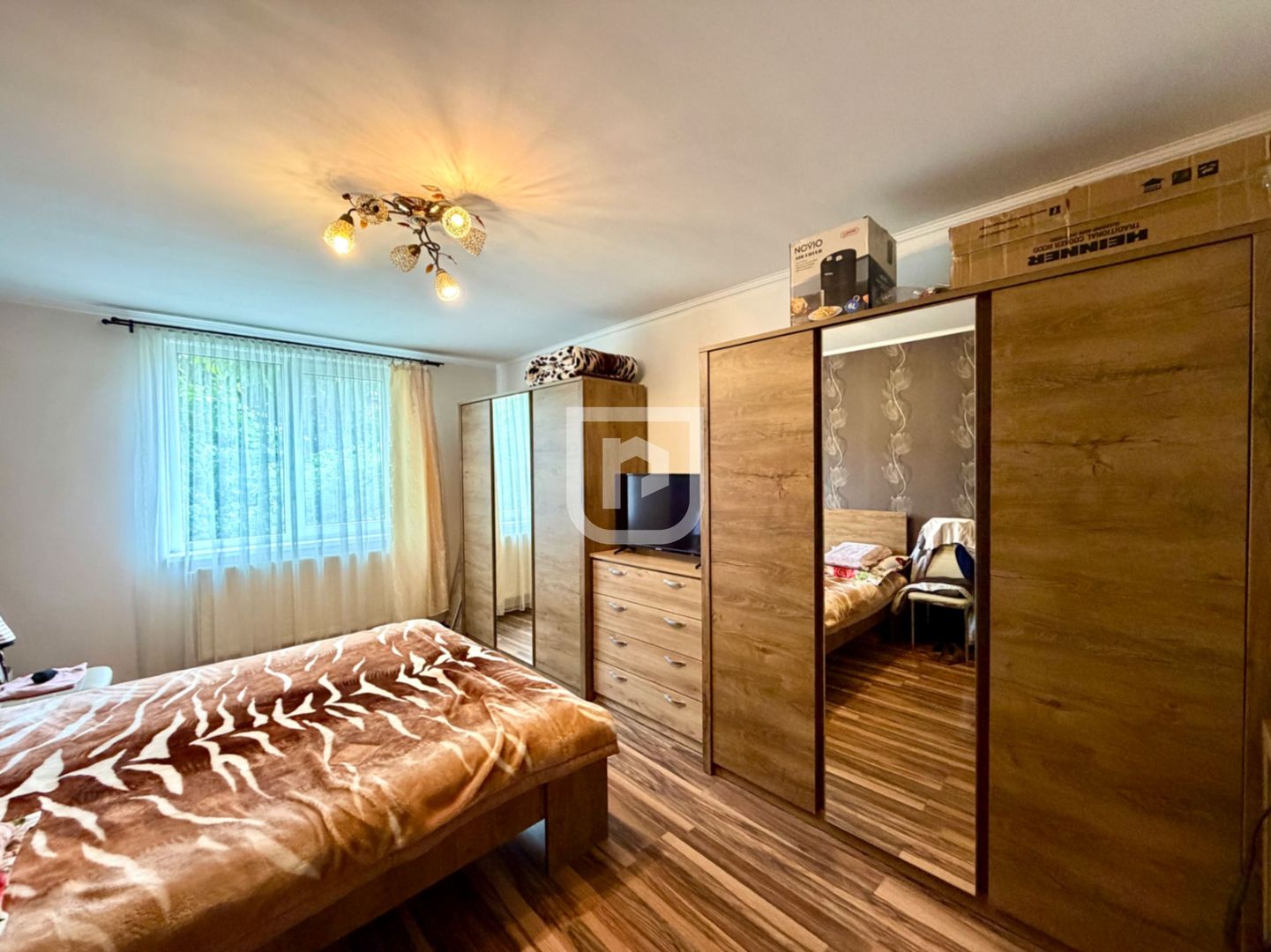 Apartament 3 camere, renovat, etaj 1, parcare - Gura Humorului - Poză 3