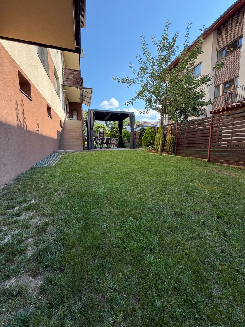Apartament 3 camere, curte, boxa, parcare, Sub Cetate - Poză 46