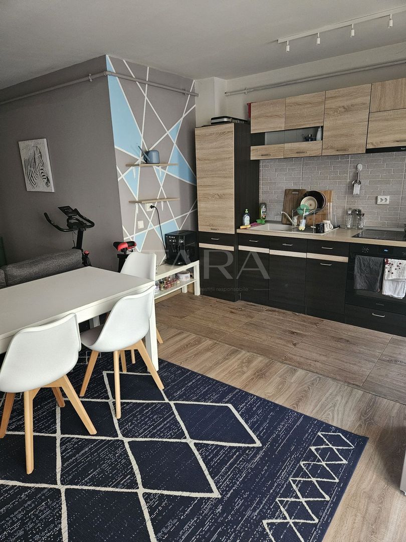 Apartament 2 camere, zona Florilor . - Poză 2