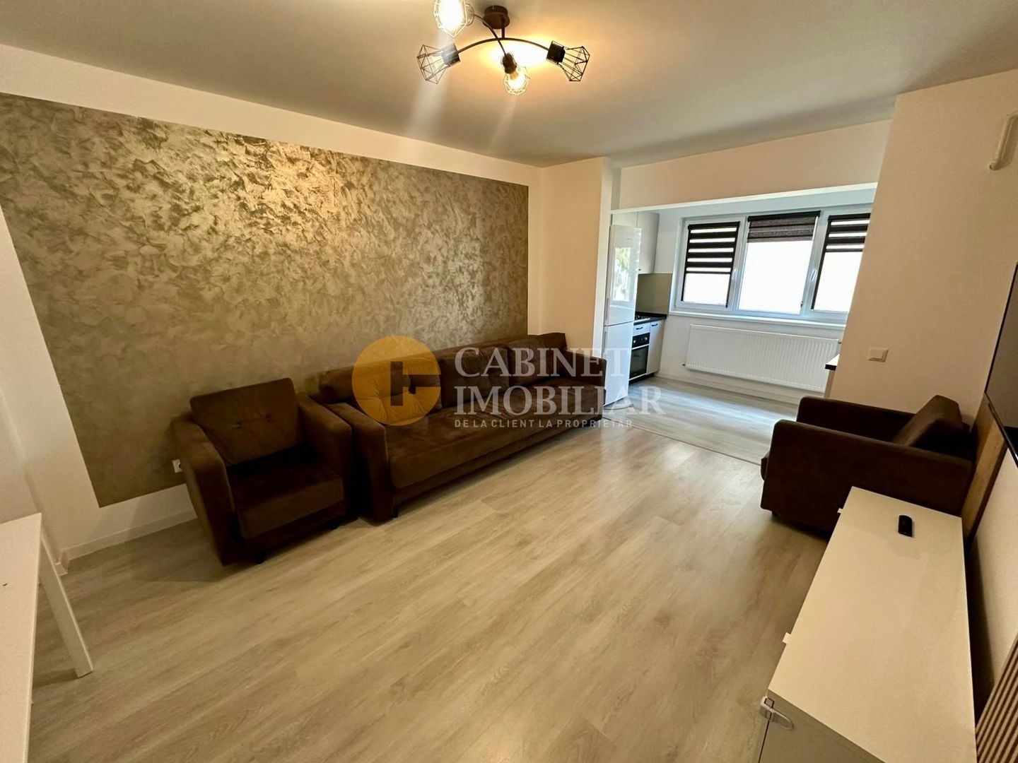 3 CAMERE DECOMANDAT--MOBILAT+UTILAT--ROND PACURARI - Poză 2