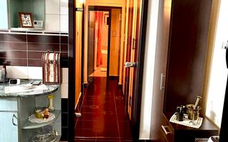 apartament cu 3 camere, in zona Aradului – Centrala Proprie - Acoperis - Poză 12