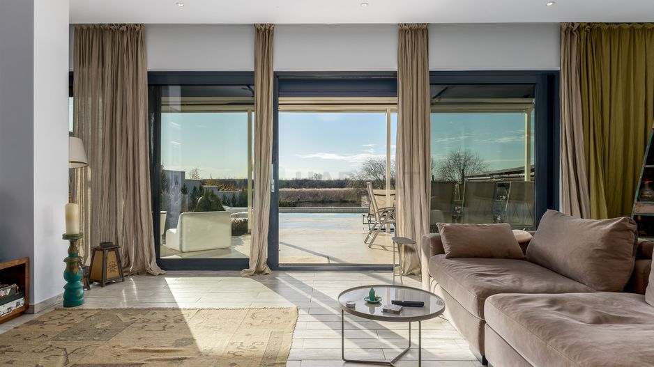 Vila Escapada | Piscină & Garaj pentru Barcă | Comision 0 - Poză 6