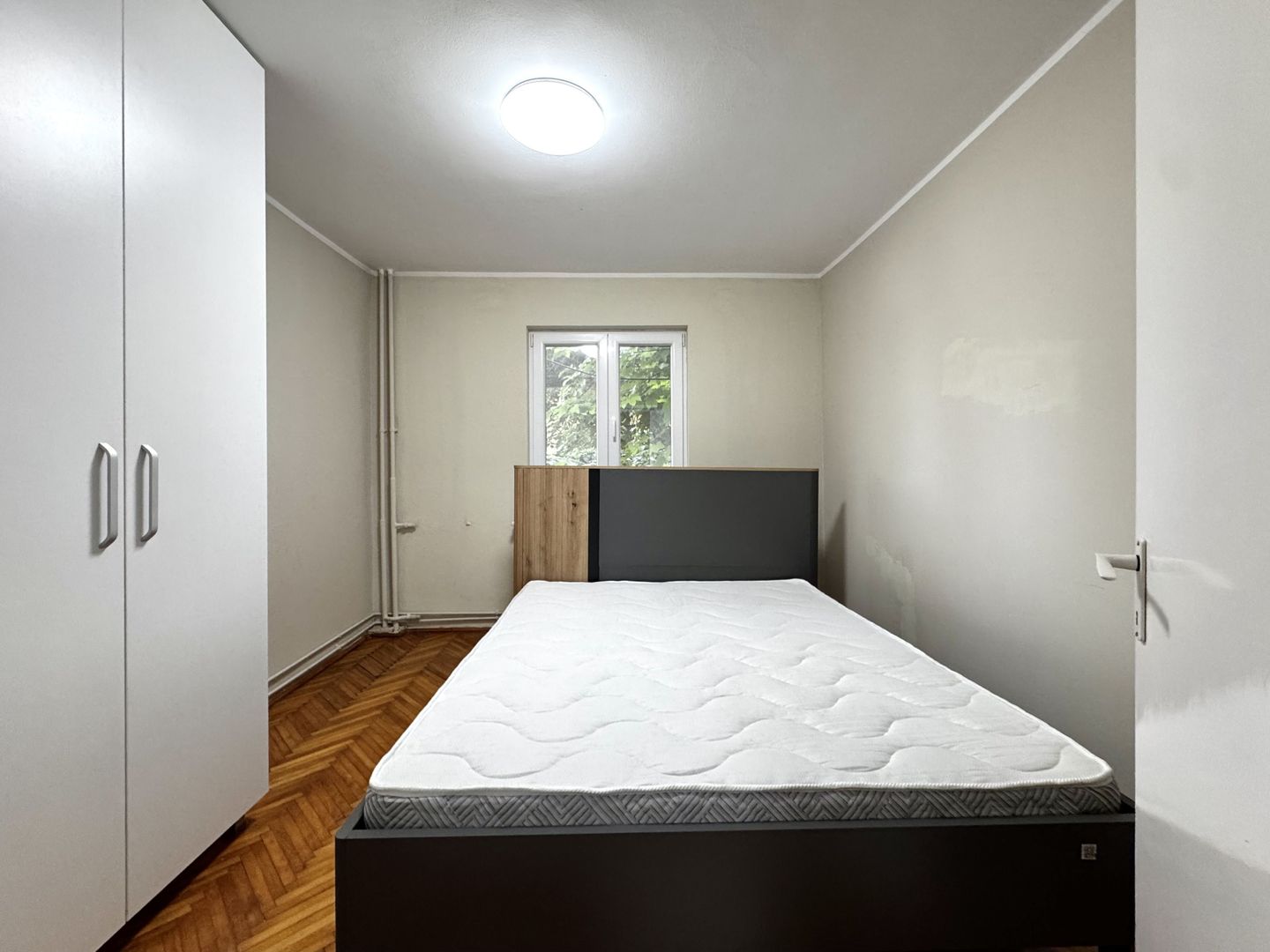 Apartament 2 camere, primitor, cu boxa, zona Central - Take Ionescu - Poză 2