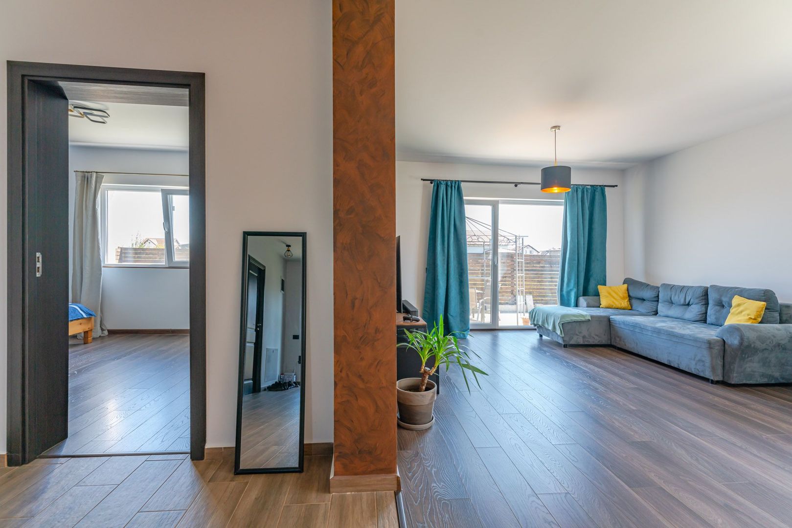 Casă Individuală de Închiriat, Încălzire în Pardoseală, Teren 400 mp - Poză 17