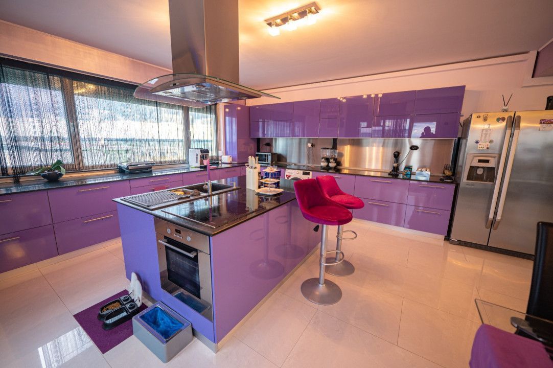 Statiunea Mamaia -UNICAT- Penthouse 220 mp cu vedere frontala la mare si jacuzzi - Poză 9