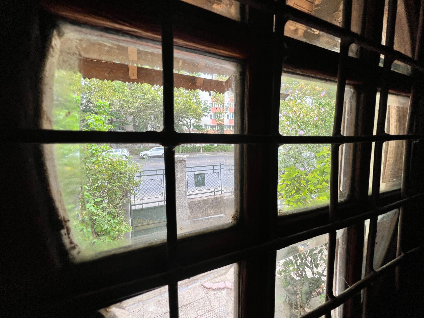Casă interbelică de închiriat – Str. Barbu Văcărescu nr. 33 - Poză 35