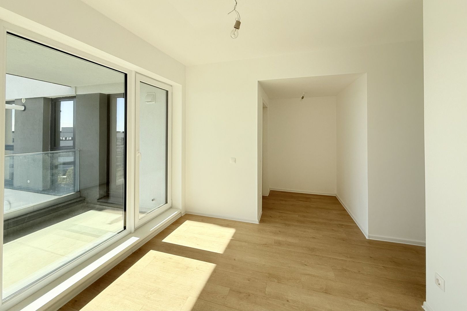 Apartament 3 camere spațios, amenajat, bloc nou, comision 0% - Poză 11