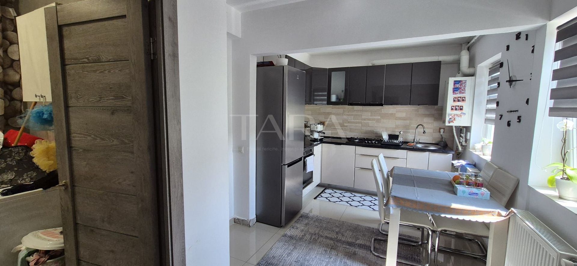 Apartament cu 2 camere de vanzare in zona centrala - Poză 5