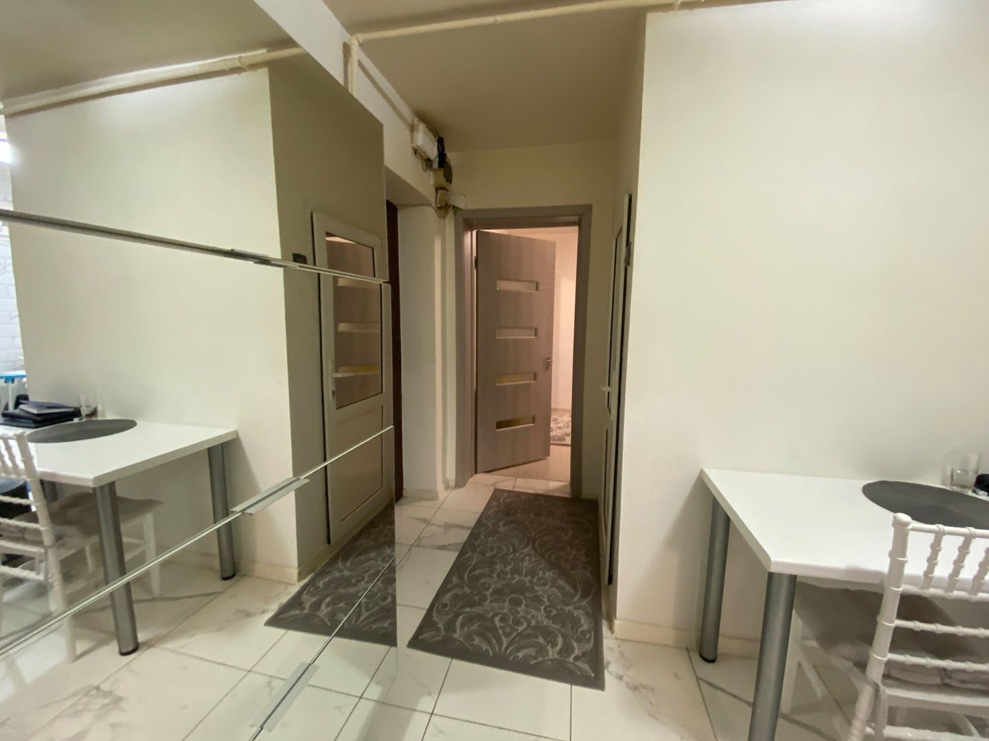 Apartament 3 camere - Mall Vitan- Centrala Proprie - Poză 3