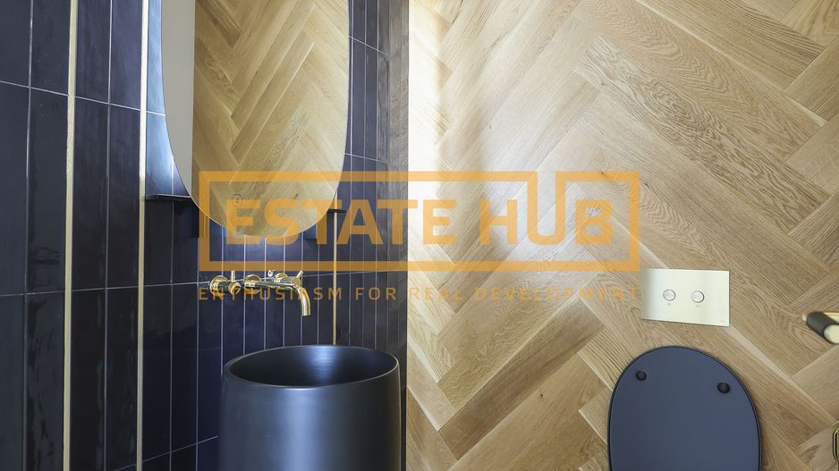 Vila in ansamblu exclusivist cu finisaje si dotări premium - Poză 8