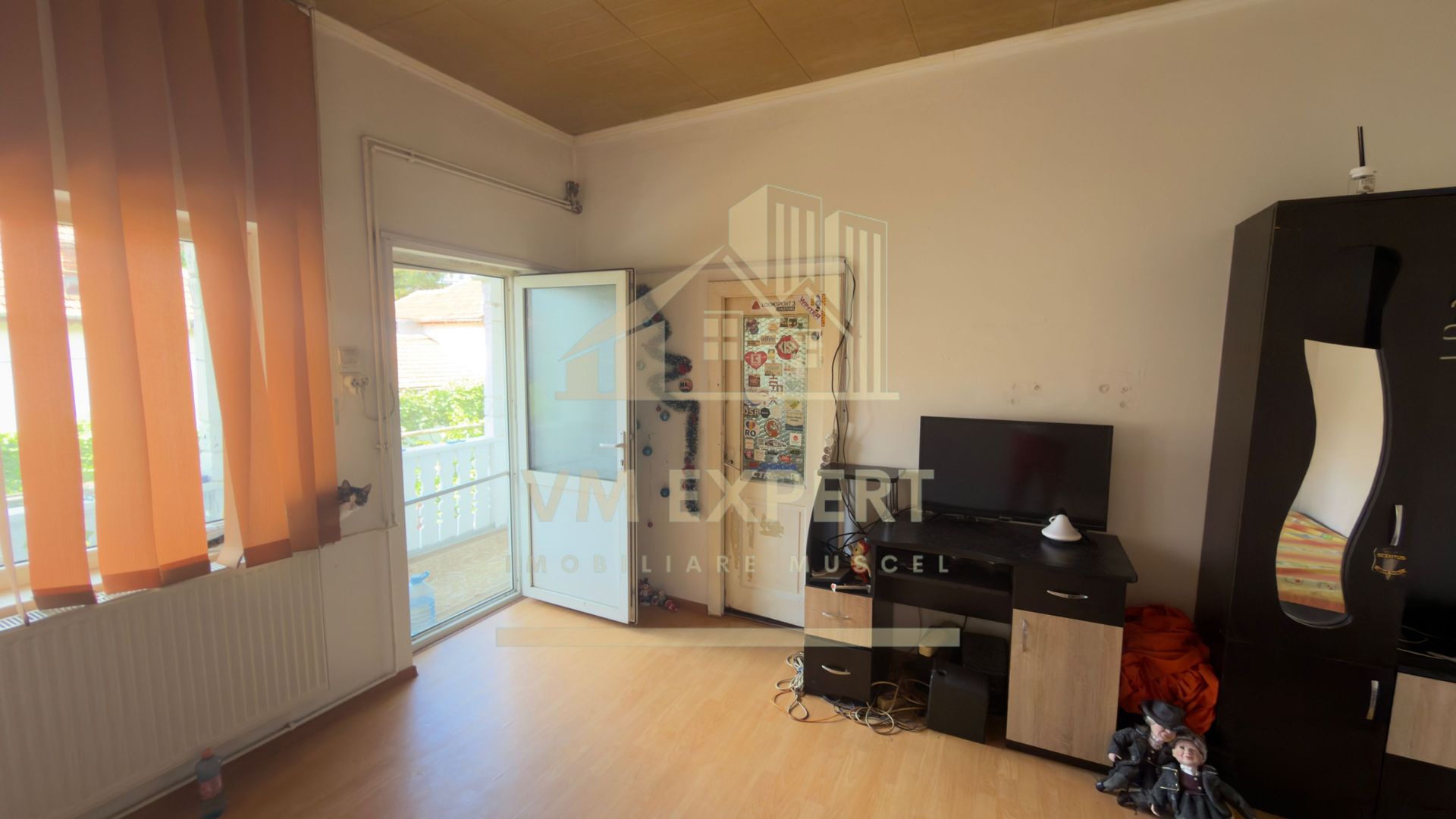 CASĂ 4 CAMERE TEREN 233 MP CENTRU CAMPULUNG - Poză 5
