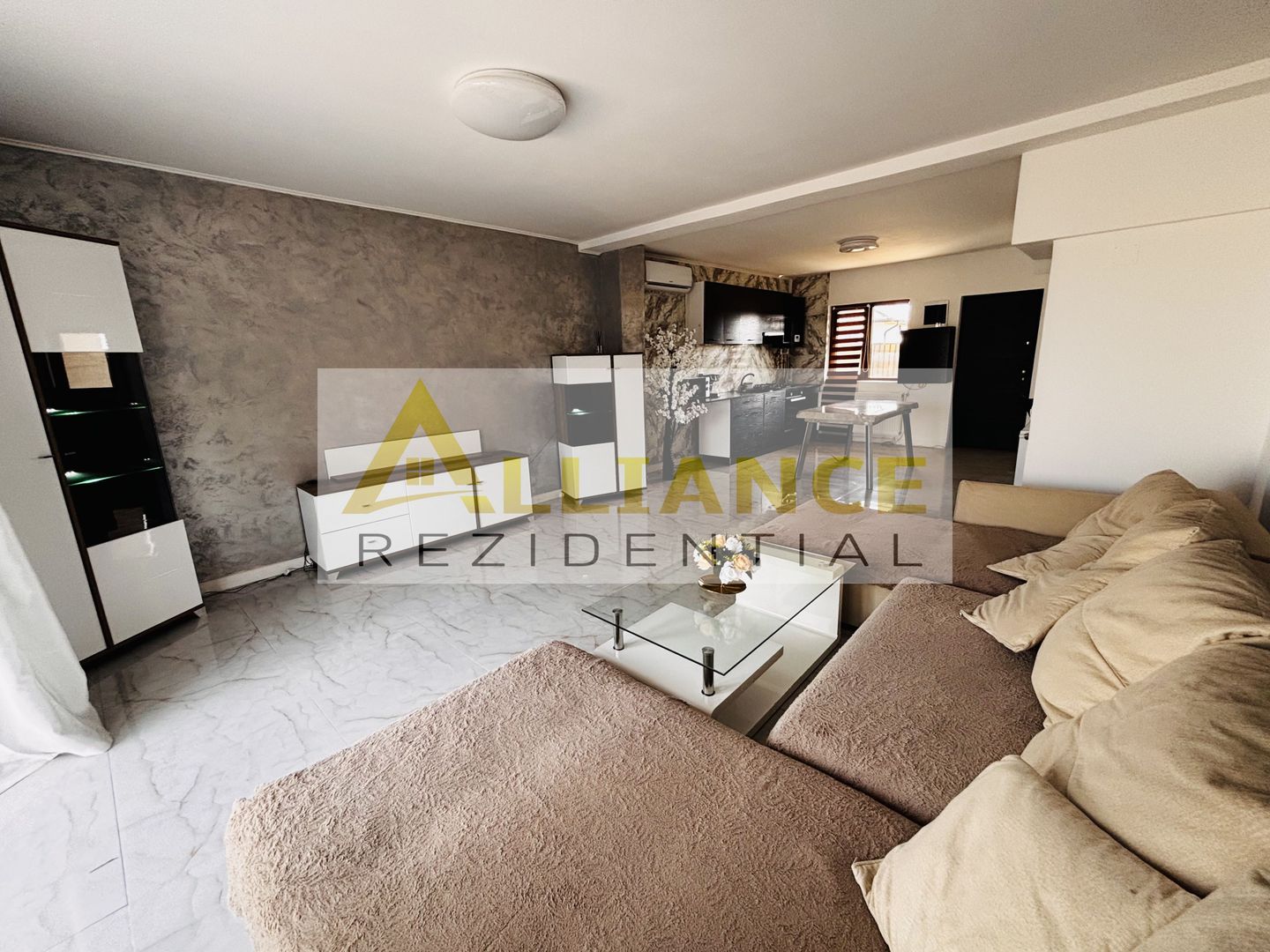 Duplex complet mobilat – 3 camere, 2 băi și curte proprie - Poză 8