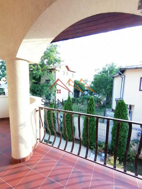 Vila P+E+M, an 2012, 6 camere, ultracentral, finisaje lux, Ploiesti,PH - Poză 27