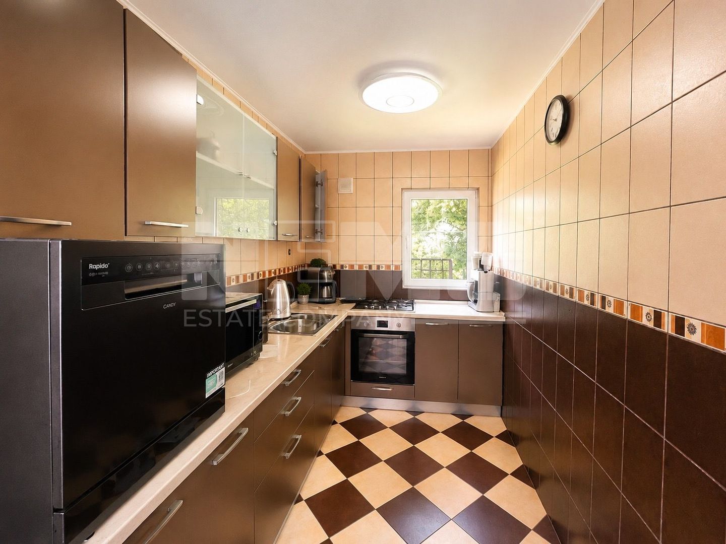 Apartament la vilă de Închiriat |Suceava/Central | 400E /luna - Poză 4