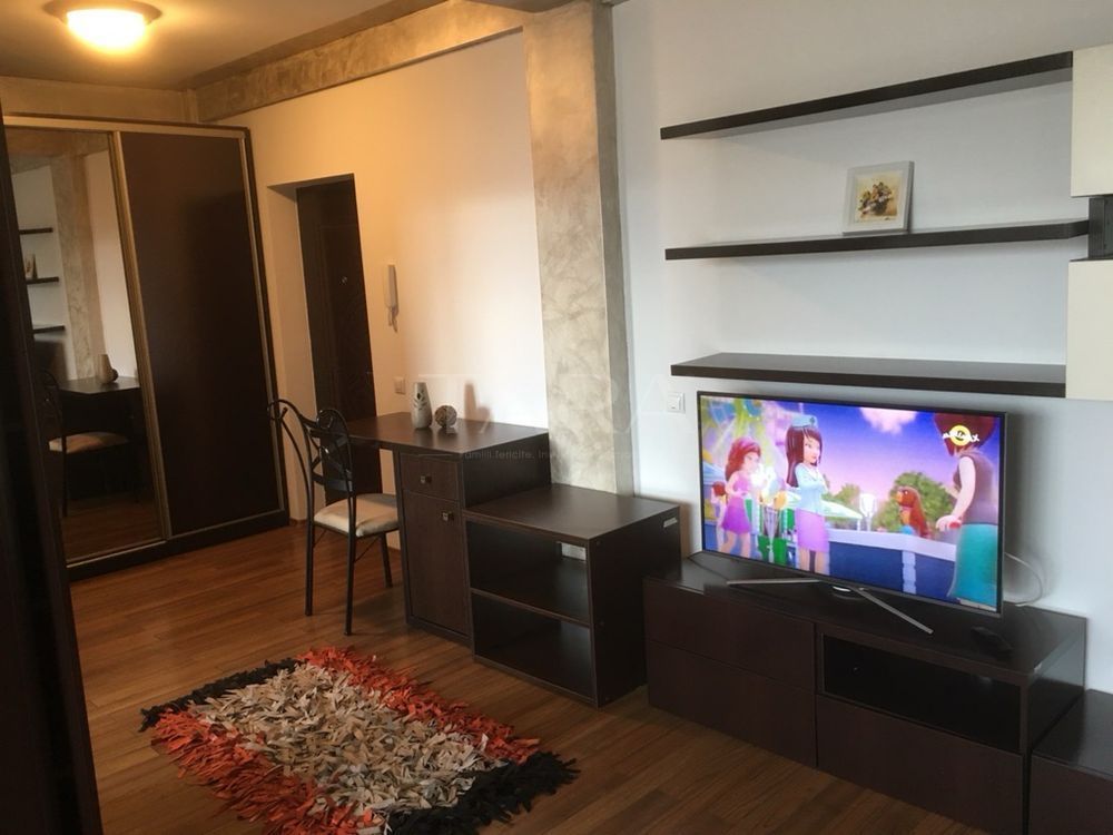 Apartament 2 camere, semicentral – zona Farmec - Poză 2