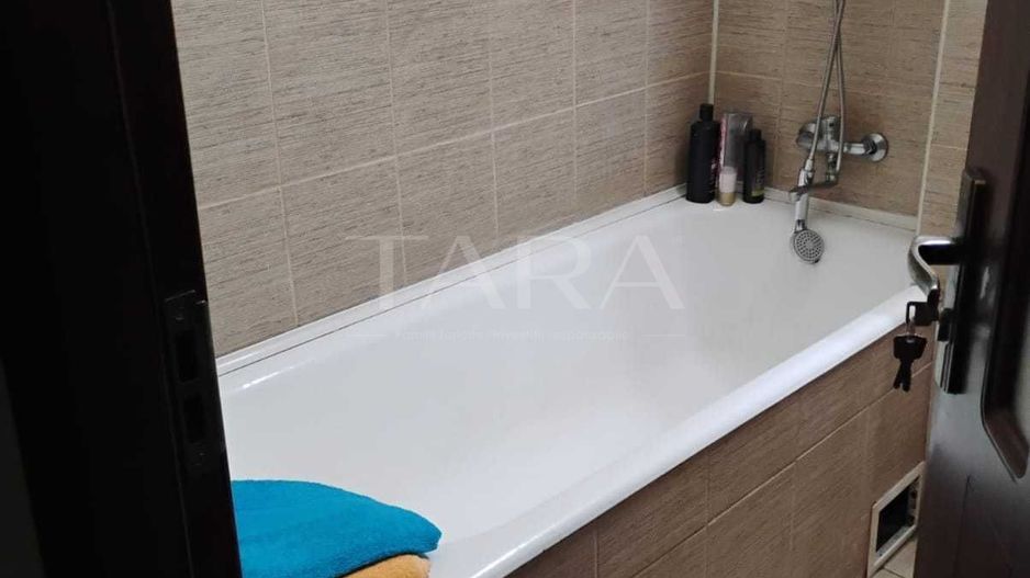 Apartament cu 4 camere decomandat, 90 mp, 2 balcoane, zona Piața Flora - Poză 7