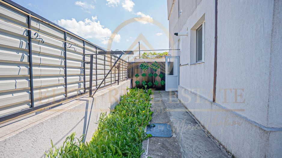 Apartament in vila , Curte  , Garaj - Pod butelii - Poză 13