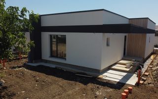 Casa superba pe Parter de vanzare / Berceni - Poză 1