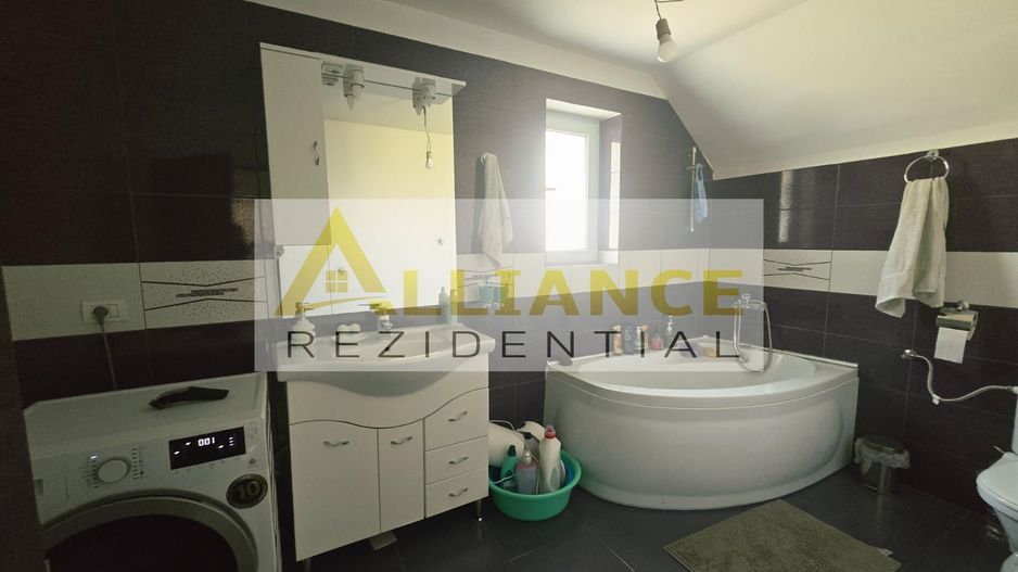 Casa de vanzare | Mobilata Utilata | 4 camere - 215.000€ - Poză 14