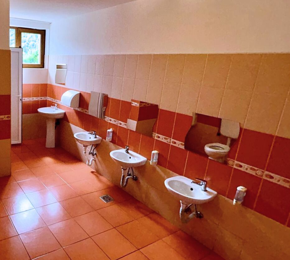 Inchiriere casa individuala multifunctionala zona rezidentiala Bunloc - Poză 11