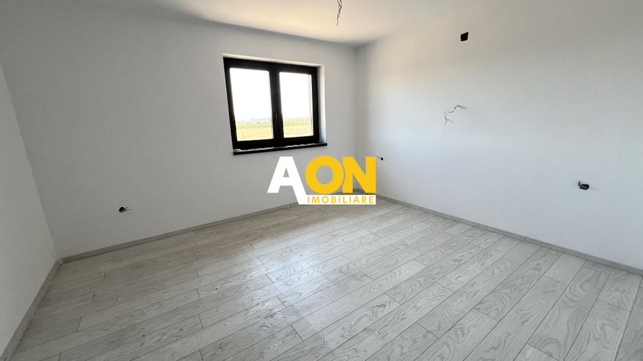 Casa individuala cu 4 camere, 2 bai, terasa, 800mp teren, Sp+P+1E - Poză 8