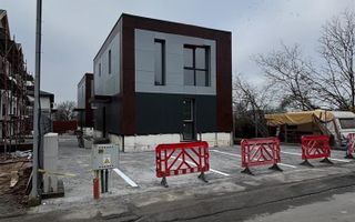 Vila 4 camere de vanzare || aproape de Primărie || campus scolar - Poză 1