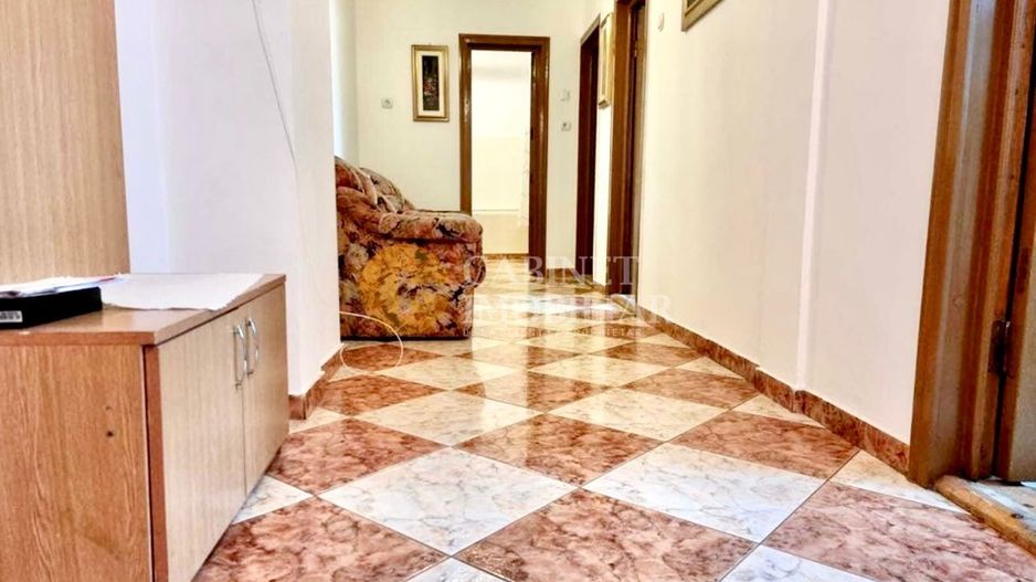 Etaj 1 Apartament 3 Camere Nicolina-LIDL Prima Statie Bloc 1990 - Poză 1