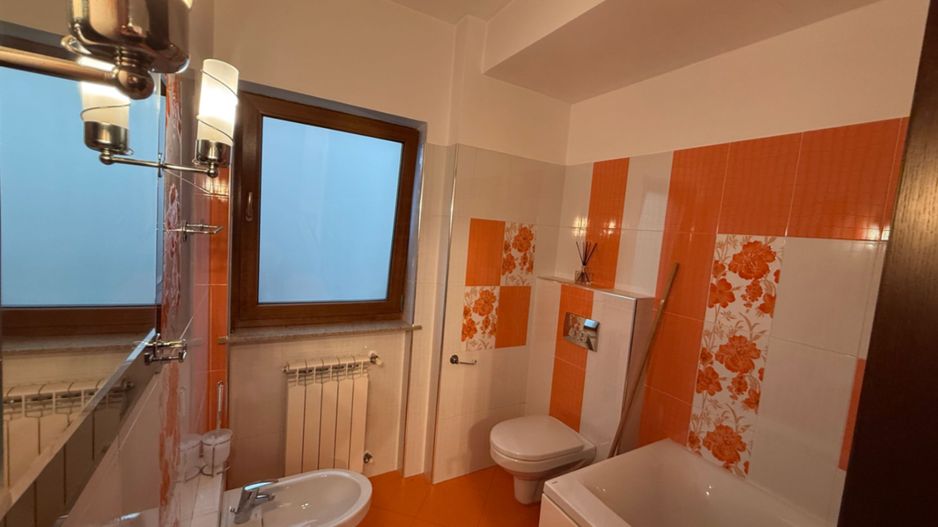 Apartament 3 camere de închiriat | Zonă centrală | Etaj 1 - Poză 9