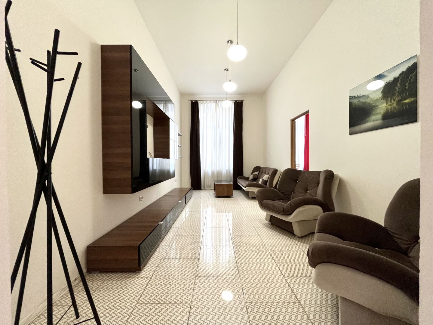 Un colț de istorie cu confort modern, zona Central- Piața Libertății - Poză 1