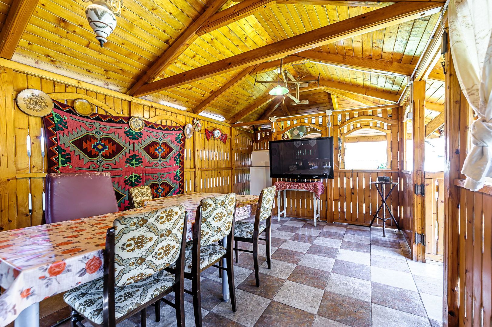 Oază de verdeață în Arad, cartier Pârneava, Arad - Poză 9