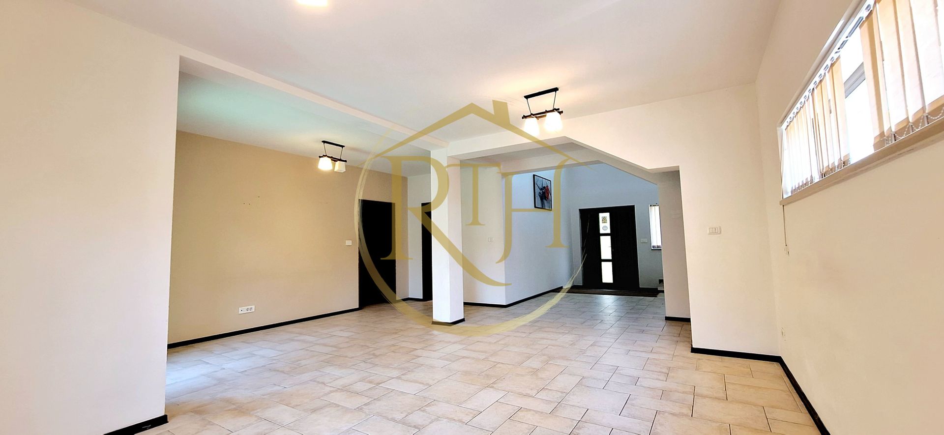 Oferim spre inchiriere, casa cu 4 camere pentru locuit sau birouri, Mehala - Poză 1