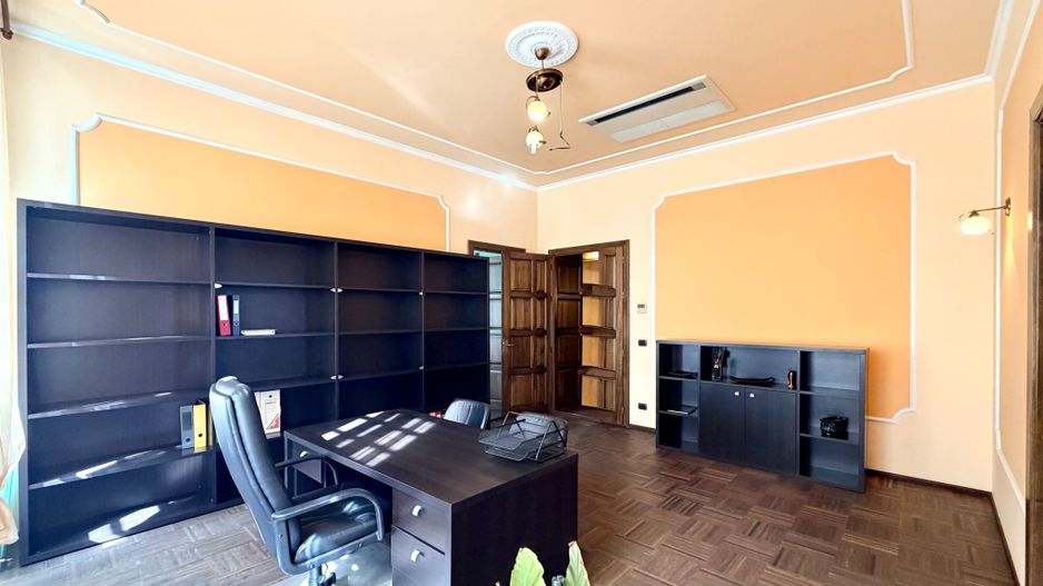4 camere Ultracentral  - Piața Unirii, ideal birouri, parcare in curte - Poză 3