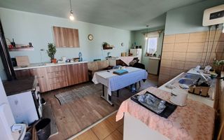 Două case de vanzare cu teren 1553 mp Reci - Poză 7