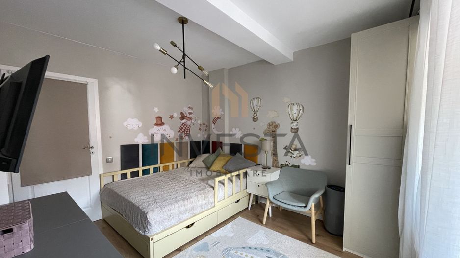 Apartament de 4 camere modern pe doua niveluri, parcare, Buna Ziua - Poză 13