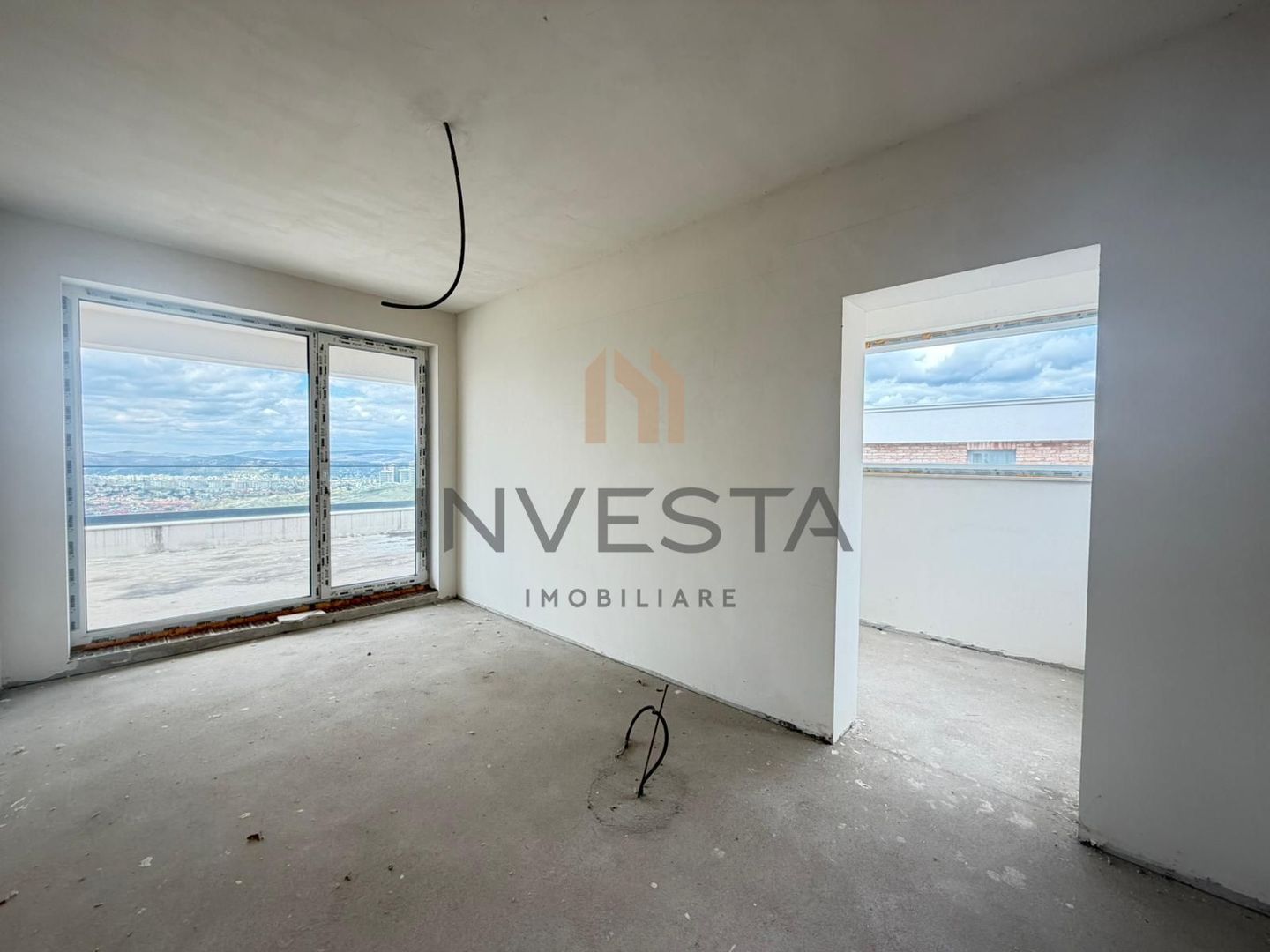 Apartament de vanzare 2 camere si terasa de 60 mp - zona Europa - Poză 4