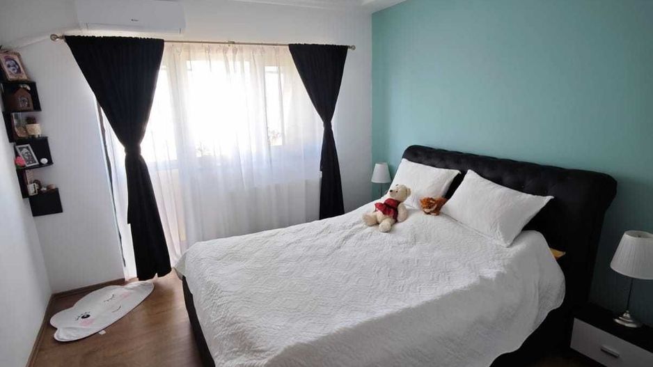 BRASADAS vinde ap 4 cam decomandat cu vedere deosebită - Poză 5