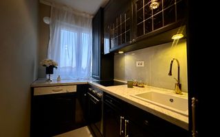 Apartament cu 3 camere, mobilat și utilat - zona Cetății - Poză 13
