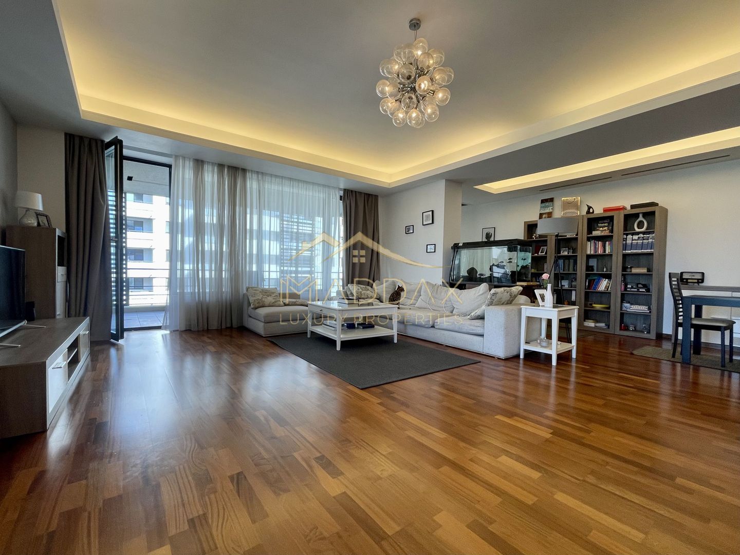 Apartament cu 3 camere *198mp*+ 2 Terase + Parking / Pipera - Poză 1