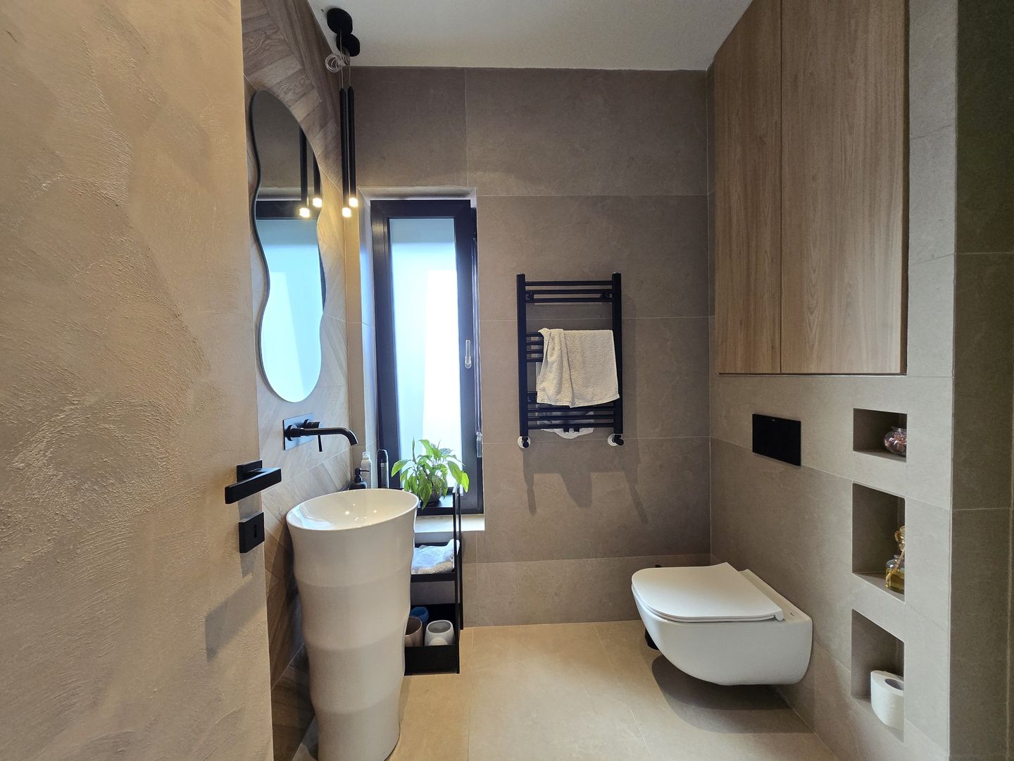 Casa noua 151mp curte 1000m Frumusani mobilata lux -langa Lac/Primarie - Poză 19